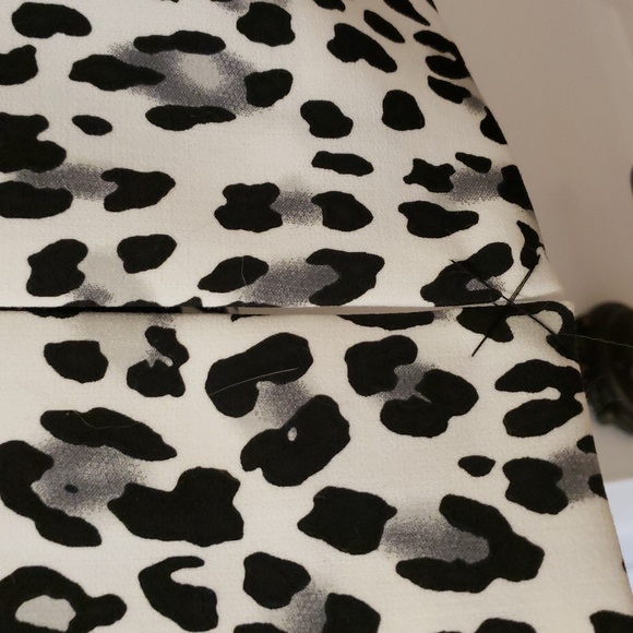 NWT White house black market size 10 stunning pencil skirt leopard accent - Picture 5 of 6